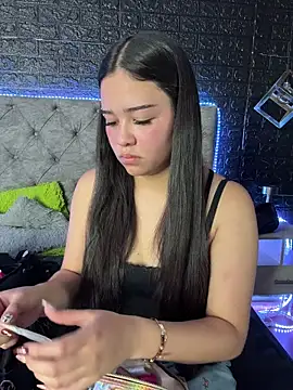 Paloma  LS online show from December 21, 2025, 7:43 pm