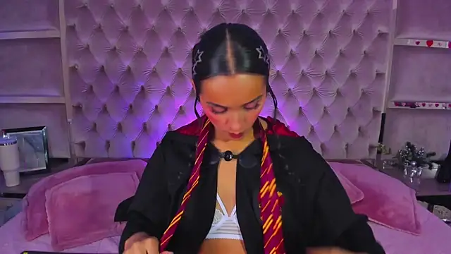 Snapshot of Harii_02 chatting on March 11, 2026, 7:09 pm Harii 02 online show from March 11, 2026, 7:09 pm