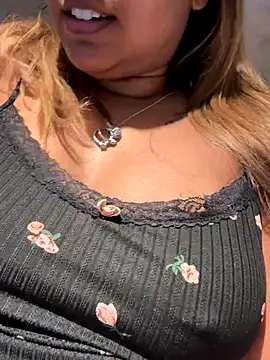Snapshot of TEMPTING-TAMMY chatting on September 9, 2025, 5:18 am TEMPTING-TAMMY online show from September 9, 2025, 5:18 am