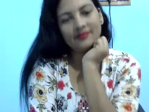 Snapshot of tripti2 chatting on February 22, 2025, 6:39 am tripti2 online show from February 22, 2025, 6:39 am