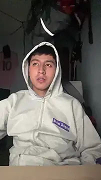 Stiven 017 online show from March 24, 2026, 2:49 am