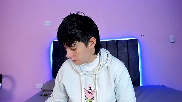 AbbySmiitth  online show from February 6, 2025, 12:16 pm