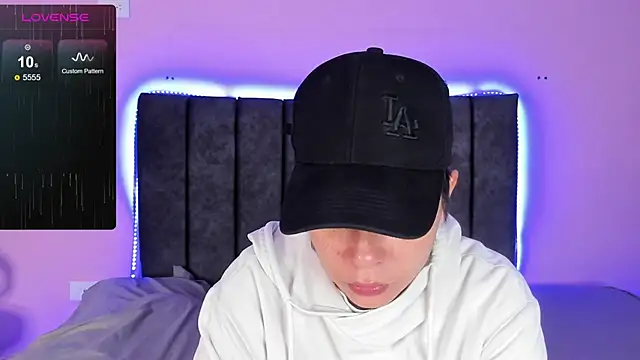 AbbySmiitth  online show from February 15, 2025, 12:22 pm