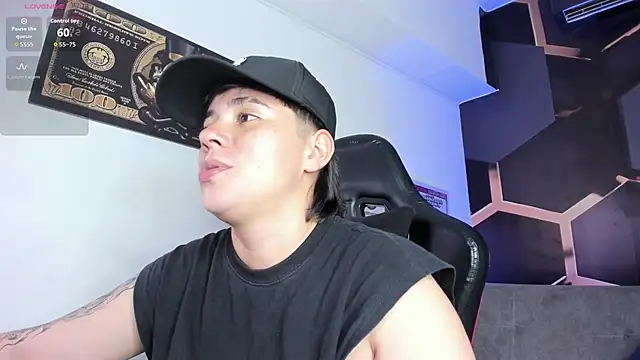 AbbySmiitth  online show from October 15, 2025, 7:47 pm