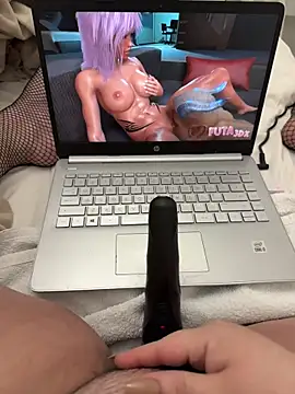 yourcutesarah online show from December 3, 2025, 7:38 am