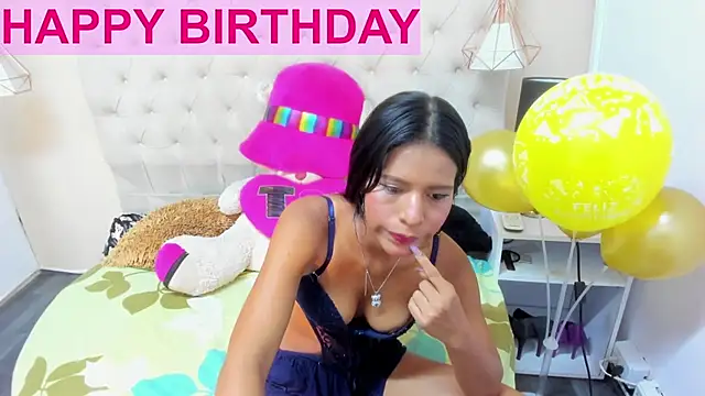 Little Helen online show from January 22, 2025, 1:32 pm