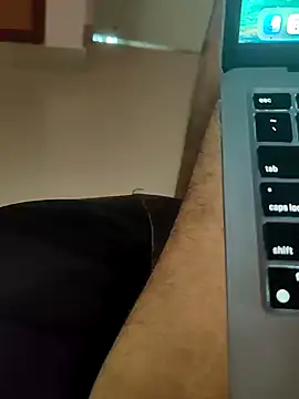 Snapshot of hopeuknowme chatting on February 21, 2026, 8:48 am hopeuknowme online show from February 21, 2026, 8:48 am