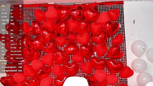 Snapshot of Crystal_Dluna chatting on February 14, 2025, 10:47 pm Crystal Dluna online show from February 14, 2025, 10:47 pm