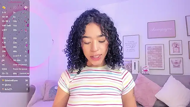 Snapshot of Crystal_Dluna chatting on February 27, 2025, 12:45 pm Crystal Dluna online show from February 27, 2025, 12:45 pm