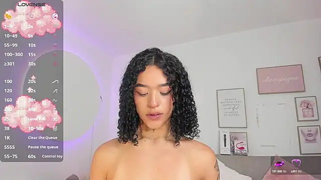 Snapshot of Crystal_Dluna chatting on March 4, 2025, 3:37 pm Crystal Dluna online show from March 4, 2025, 3:37 pm