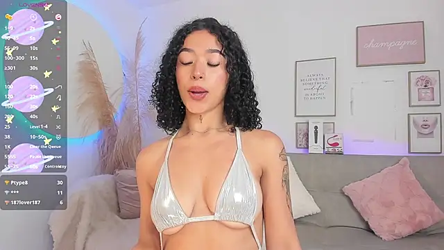 Snapshot of Crystal_Dluna chatting on March 12, 2025, 6:44 pm Crystal Dluna online show from March 12, 2025, 6:44 pm