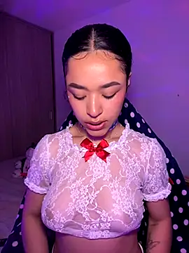 Snapshot of Crystal_Dluna chatting on September 15, 2025, 2:06 pm Crystal Dluna online show from September 15, 2025, 2:06 pm