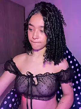 Snapshot of Crystal_Dluna chatting on September 16, 2025, 2:18 pm Crystal Dluna online show from September 16, 2025, 2:18 pm