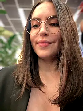 Snapshot of meow_girl chatting on September 29, 2025, 11:48 am meow girl online show from September 29, 2025, 11:48 am