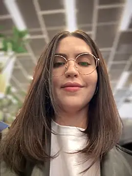 Snapshot of meow_girl chatting on October 1, 2025, 9:59 am meow girl online show from October 1, 2025, 9:59 am