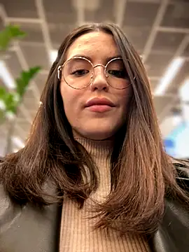 meow girl online show from November 5, 2025, 11:10 am