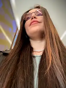 Snapshot of meow_girl chatting on April 12, 2026, 1:38 pm meow girl online show from April 12, 2026, 1:38 pm