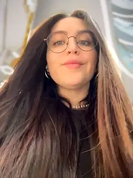 Snapshot of meow_girl chatting on April 24, 2026, 9:56 am meow girl online show from April 24, 2026, 9:56 am