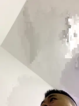 lixiaoshuai8 online show from December 14, 2025, 2:44 pm