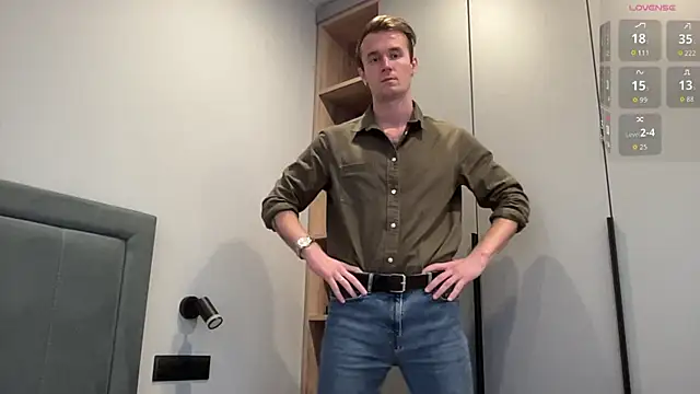 Snapshot of cute_mark chatting on October 4, 2025, 3:10 pm cute mark online show from October 4, 2025, 3:10 pm