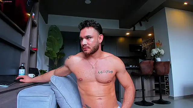 Snapshot of Maximo_Marcelo chatting on March 12, 2026, 12:55 pm Maximo Marcelo online show from March 12, 2026, 12:55 pm