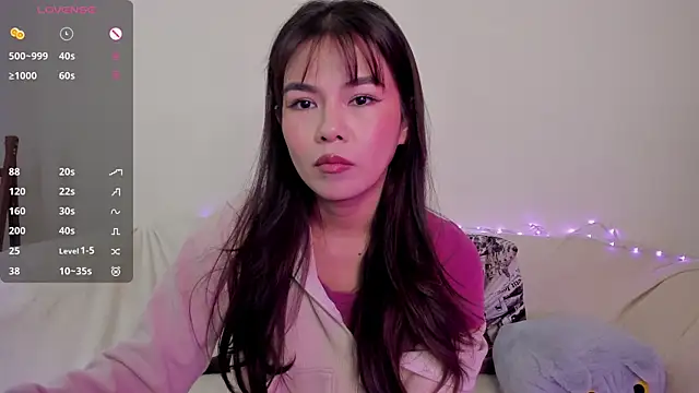 moonlight8  online show from October 19, 2025, 3:12 pm