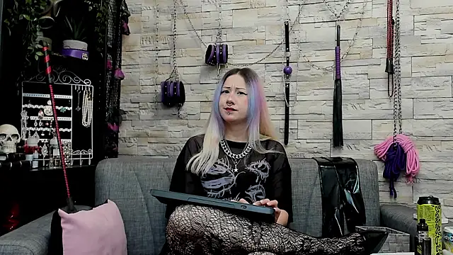 CruelMistress online show from February 17, 2026, 1:24 am