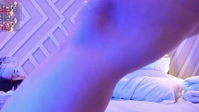 Emily Monroe  online show from October 11, 2025, 10:58 am