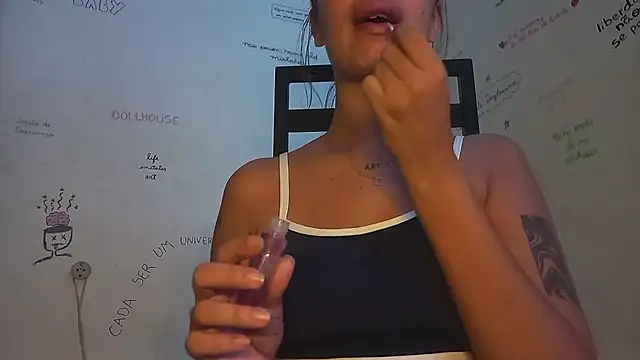 pepsicolacouple online show from January 5, 2025, 11:12 pm