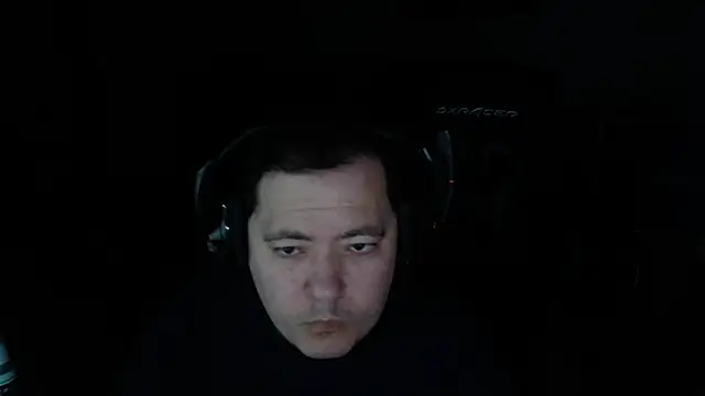 zeref36 online show from March 18, 2025, 8:37 pm