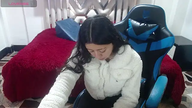 zoe connor19 online show from November 25, 2025, 7:58 pm