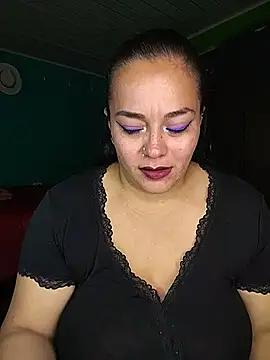 Snapshot of emily_sweet13 chatting on May 26, 2026, 1:34 am emily sweet13 online show from May 26, 2026, 1:34 am