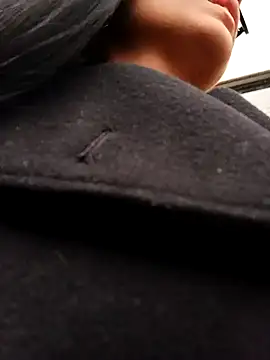 chloewildd  online show from October 23, 2025, 10:30 pm