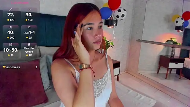 AdeleAndersonn online show from June 17, 2026, 2:07 pm