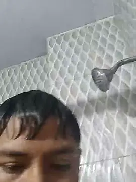 Snapshot of Tu_papi_69_ chatting on October 20, 2025, 12:11 am Tu papi 69  online show from October 20, 2025, 12:11 am
