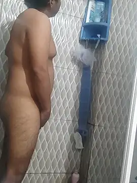 Tu papi 69  online show from February 16, 2026, 4:41 am