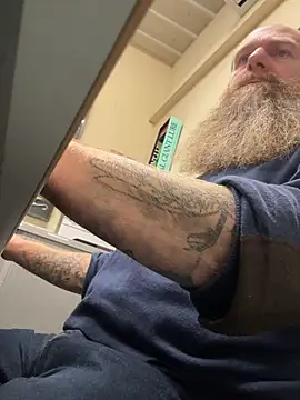 Snapshot of Ice_mannHH chatting on February 6, 2026, 1:47 pm Ice mannHH online show from February 6, 2026, 1:47 pm