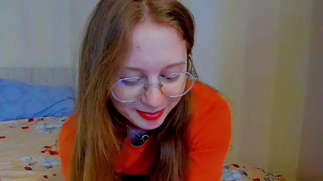 Snapshot of Fire_Luna chatting on January 5, 2025, 7:49 am Fire Luna online show from January 5, 2025, 7:49 am