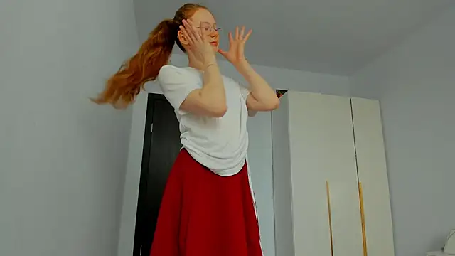 Snapshot of Fire_Luna chatting on March 18, 2025, 8:25 am Fire Luna online show from March 18, 2025, 8:25 am