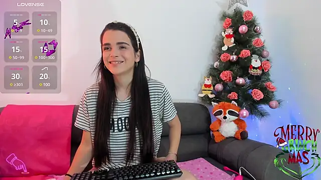 Snapshot of Chloesmithx_ chatting on December 15, 2024, 3:24 am Chloesmithx online show from December 15, 2024, 3:24 am