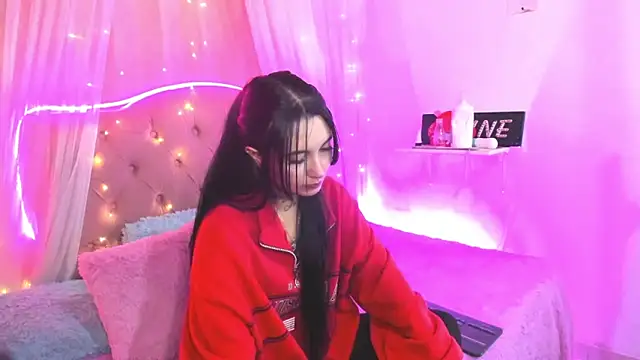 Mia  9 online show from March 15, 2025, 9:16 pm