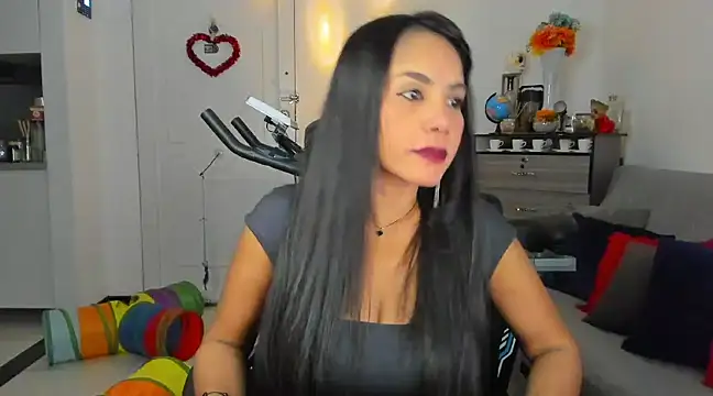 kasandra94600 online show from January 25, 2025, 12:48 am
