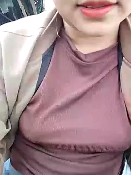 Snapshot of Betty20zx chatting on December 28, 2024, 7:11 am Betty20zx online show from December 28, 2024, 7:11 am