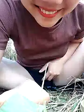 Snapshot of Betty20zx chatting on January 7, 2025, 5:22 am Betty20zx online show from January 7, 2025, 5:22 am