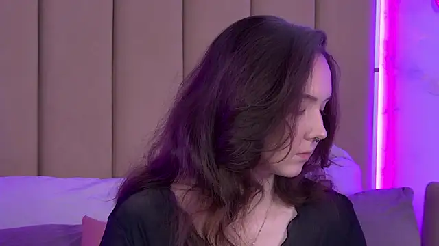 Snapshot of IreneRaye chatting on February 16, 2026, 7:54 pm IreneRaye online show from February 16, 2026, 7:54 pm