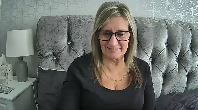 Additive Mature Linda online show from December 2, 2024, 1:02 pm
