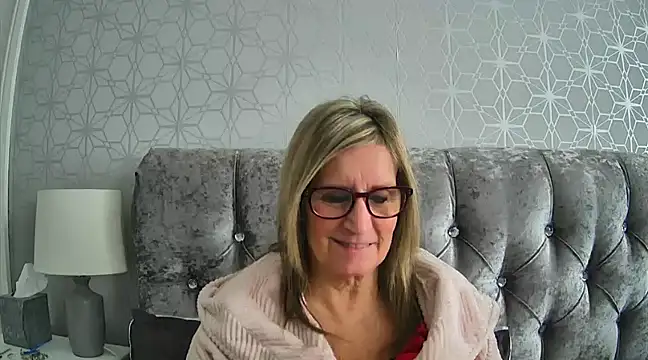 Additive Mature Linda online show from December 16, 2024, 10:50 am