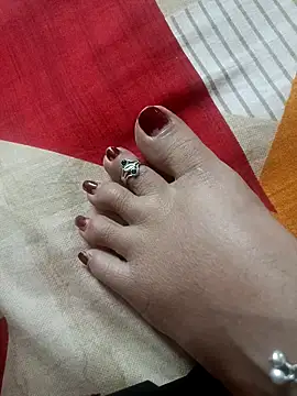 lakey91girl online show from March 8, 2026, 6:12 pm