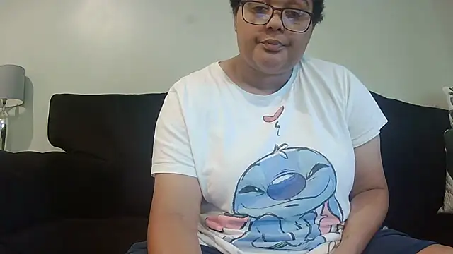 vanilla chocolate23 online show from September 22, 2025, 8:38 am