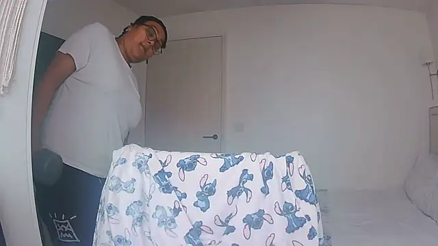 vanilla chocolate23 online show from March 29, 2026, 11:10 am